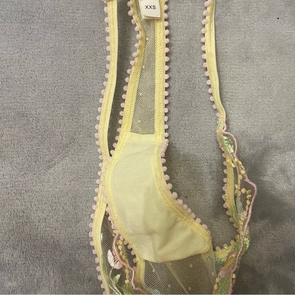 New! For love and lemons Sunny lace thong panties 24536 - Picture 9 of 11